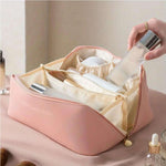 👜✨ Portable Makeup Organizer Bag – ট্রাভেল ফ্রেন্ডলি কসমেটিক স্টোরেজ ব্যাগ ✨👜